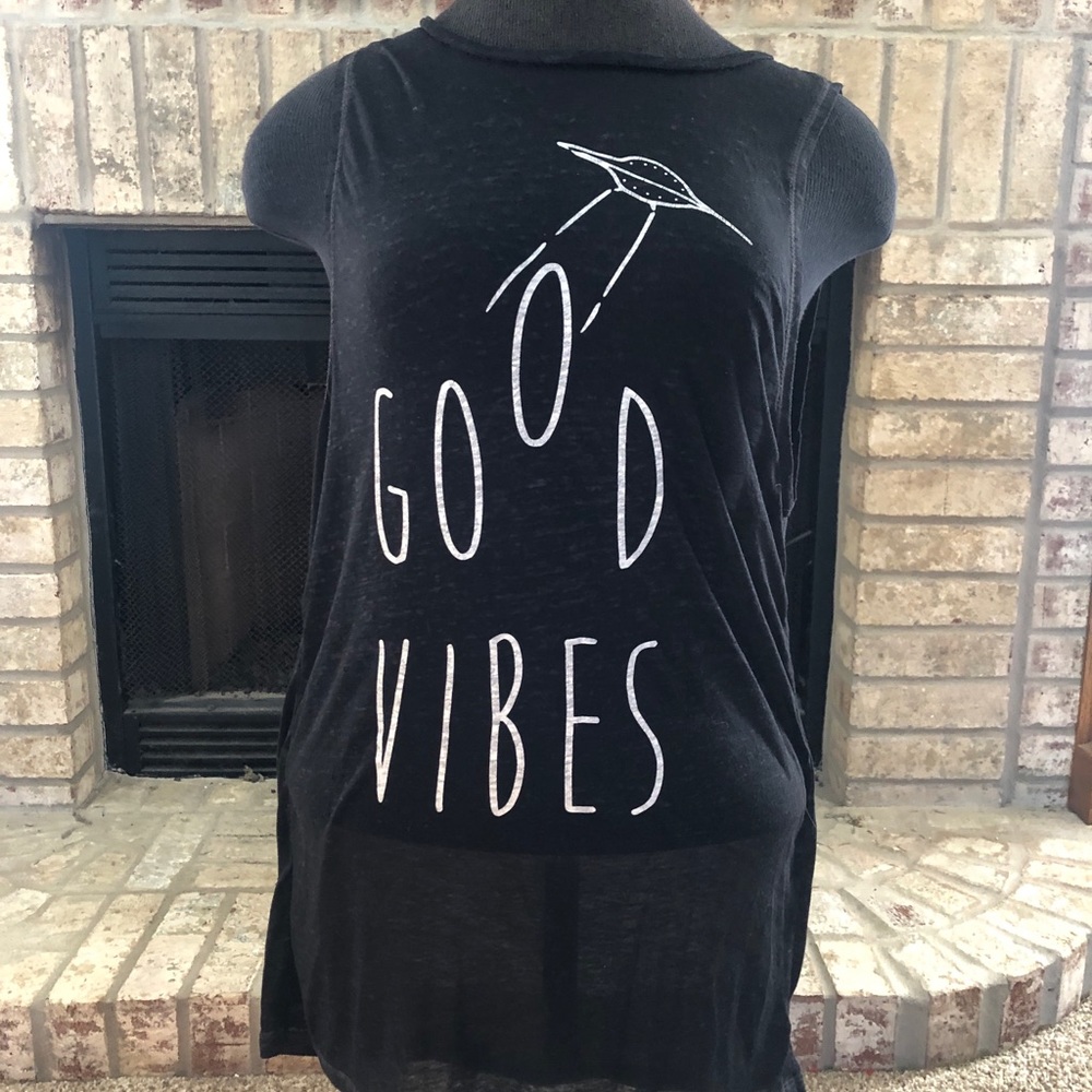 “Good Vibes” tanktop